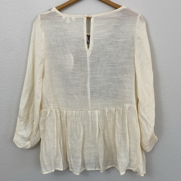 NWT Umgee Boho Floral Embroidery Cream colored poet blouse size Small - Picture 2 of 5